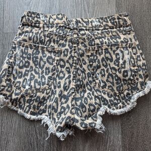 Vintage Havana distressed leopard print shorts size 26